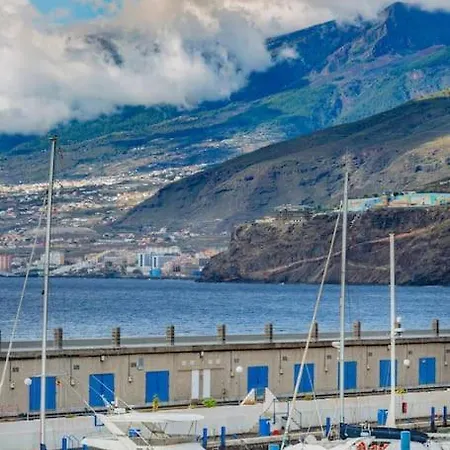 Apartamento Seafront Marina 9 *
