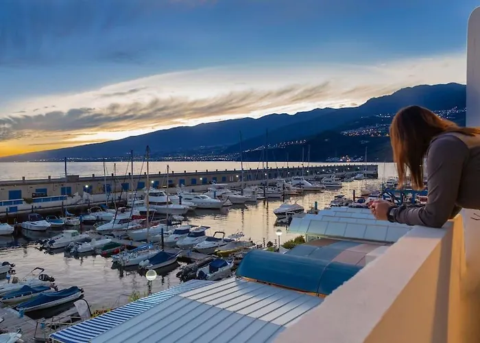 Апартаменты Seafront Marina 9